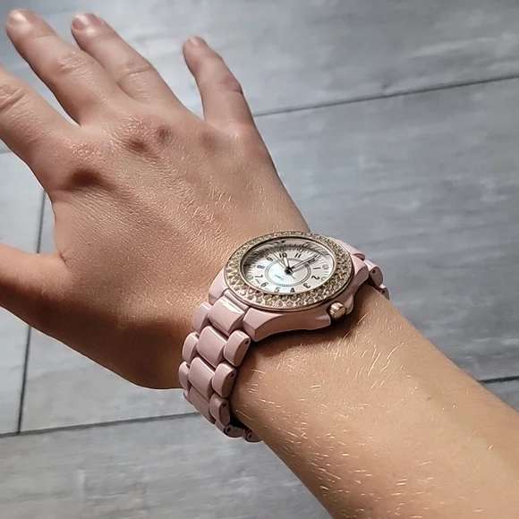 Light Pink Watch - Picture 8 of 8